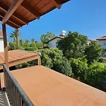 Manors Seaside 2br House 100m From The & Free Parking 別荘 *