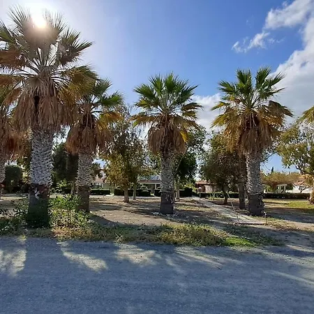 Manors Seaside 2br House 100m From The & Free Parking Meneou