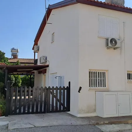 Dom wakacyjny Manors Seaside 2br House 100m From The & Free Parking