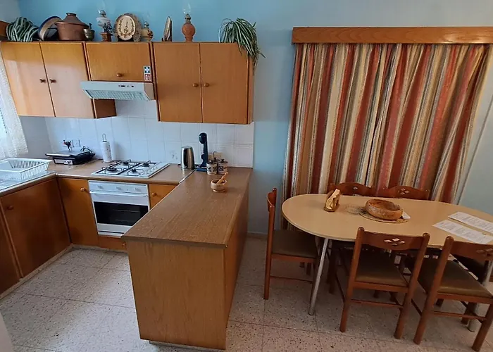 Manors Seaside 2br House 100m From The & Free Parking *