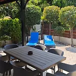 Manors Seaside 2br House 100m From The & Free Parking Holiday home *