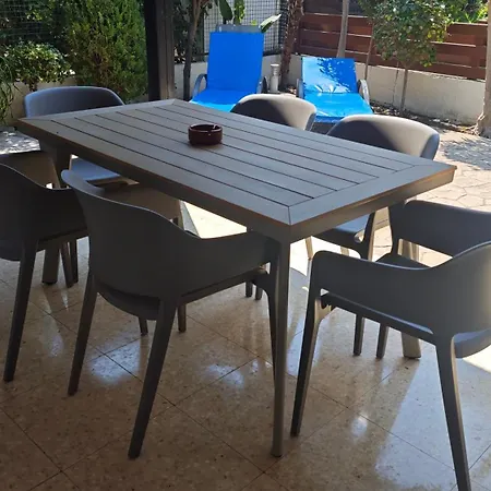 Manors Seaside 2br House 100m From The & Free Parking *