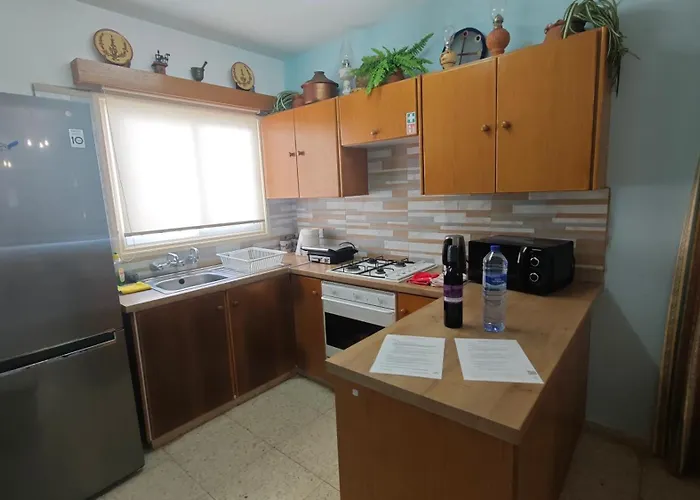 Manors Seaside 2br House 100m From The & Free Parking *